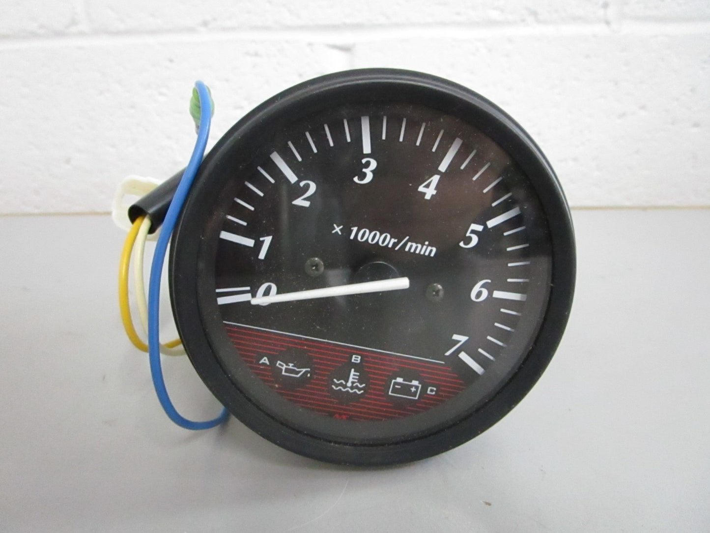 NEW OEM 3Z5-72640-1 Tohatsu Tachometer 0820