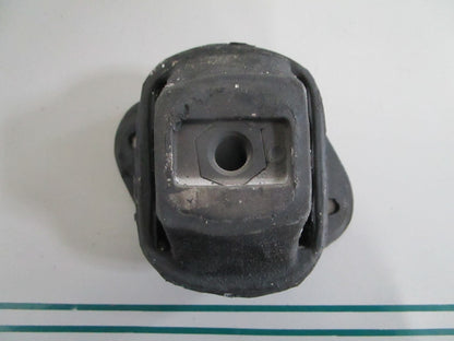 NEW OEM 6152230112 Mercedes-Benz Engine Mount 0820