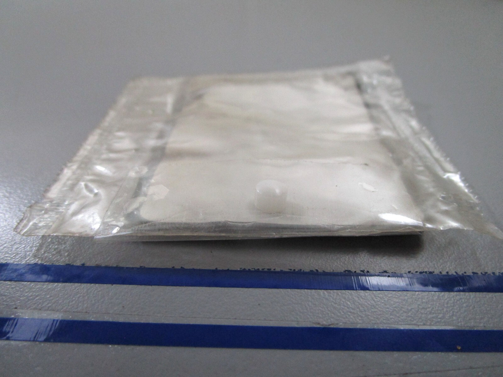 *NEW OEM* 0810 OMC Johnson Evinrude Cap 5032395