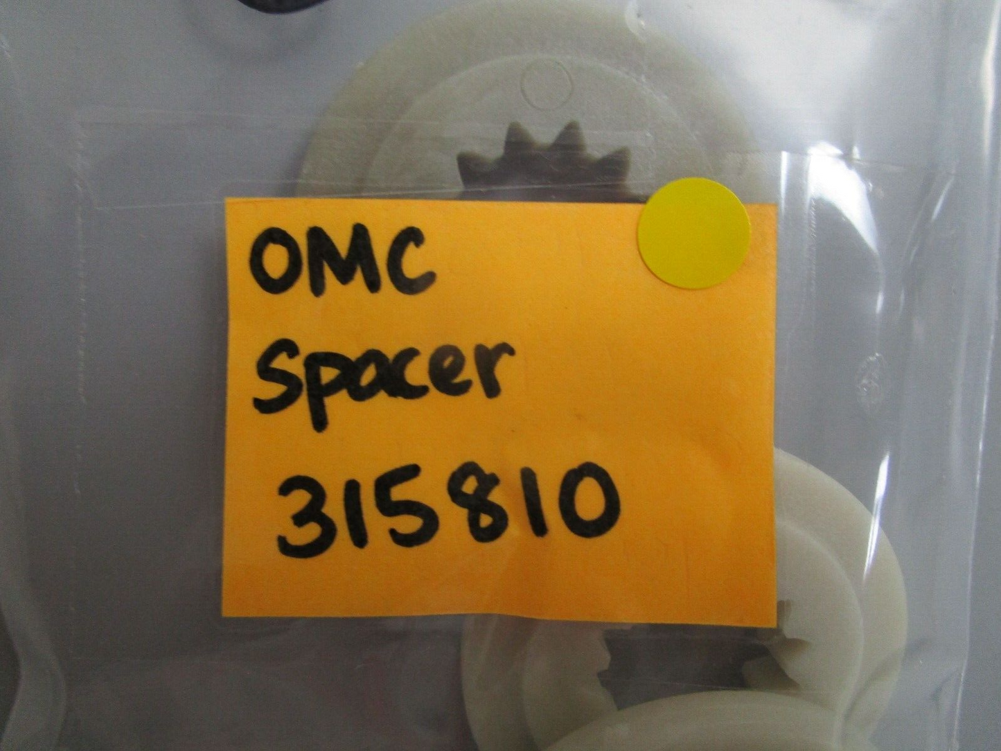 *NEW OEM* (LOT OF 2) 0770 OMC Johnson Evinrude Spacer 315810 0315810