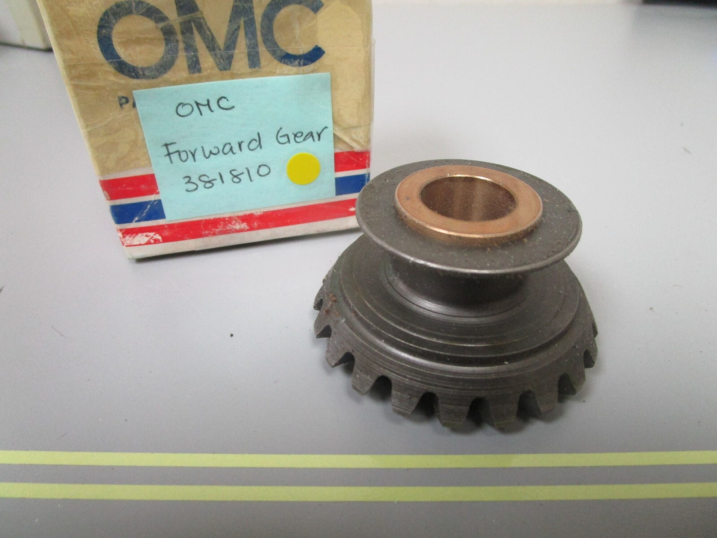 *NEW OEM* 0810 OMC Johnson Evinrude Forward Gear 381810 0381810