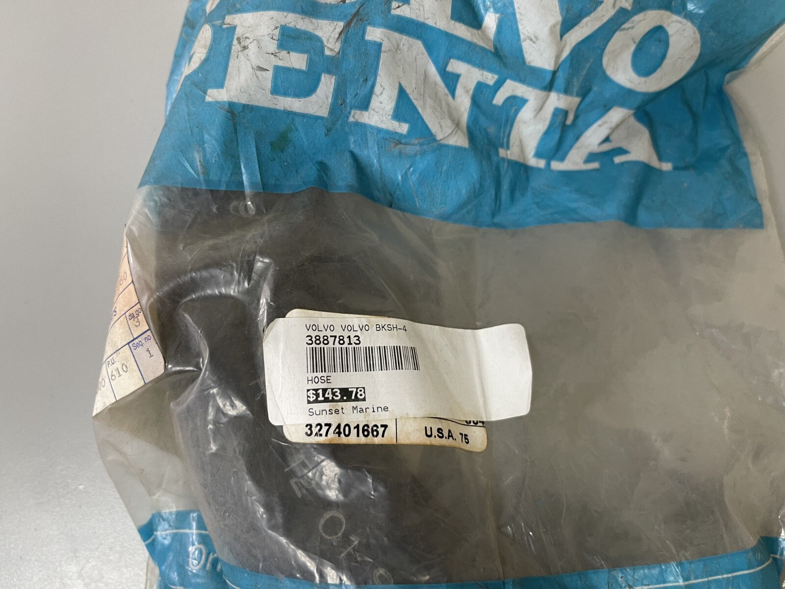 *NEW OEM* 0670 Volvo Penta Hose 3887813