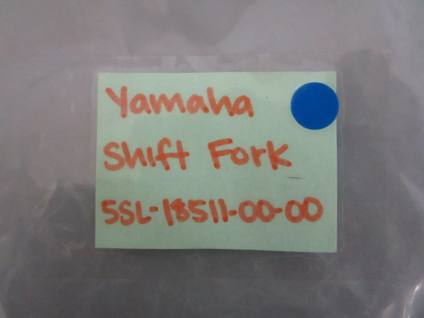 NEW OEM 5SL-18511-00-00 Yamaha Shift Fork 0820