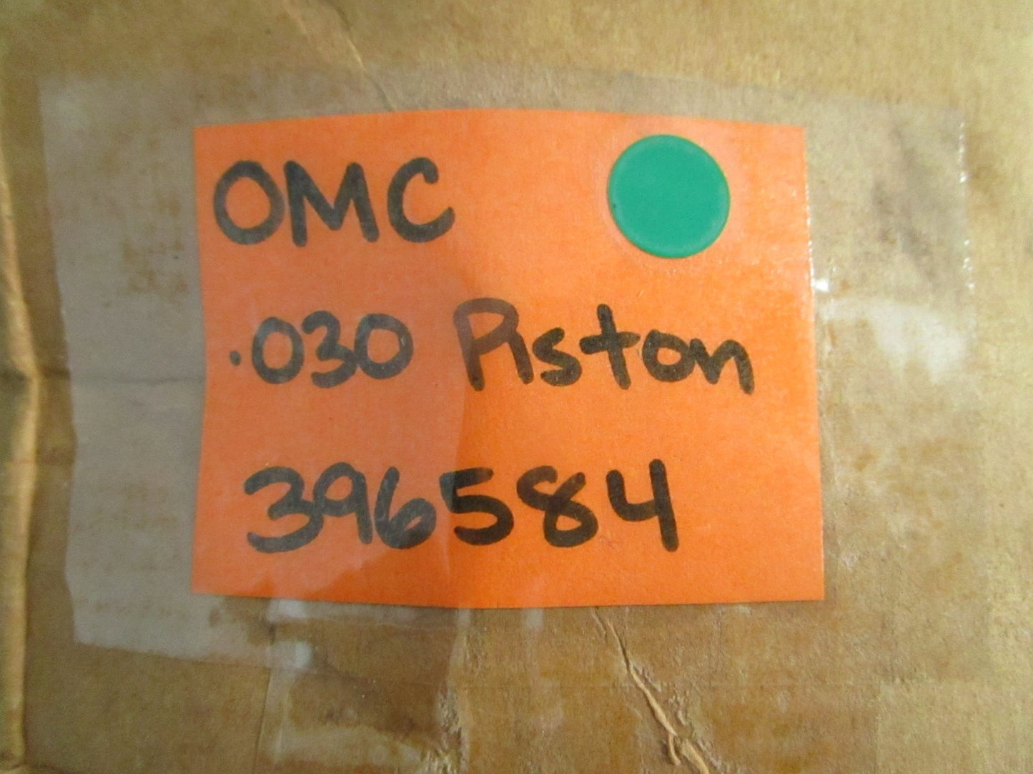 NEW OEM 396584 0396584 OMC Johnson Evinrude .030 Piston 0820