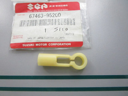 NEW OEM 67463-95200 Suzuki Throttle Connector 0810