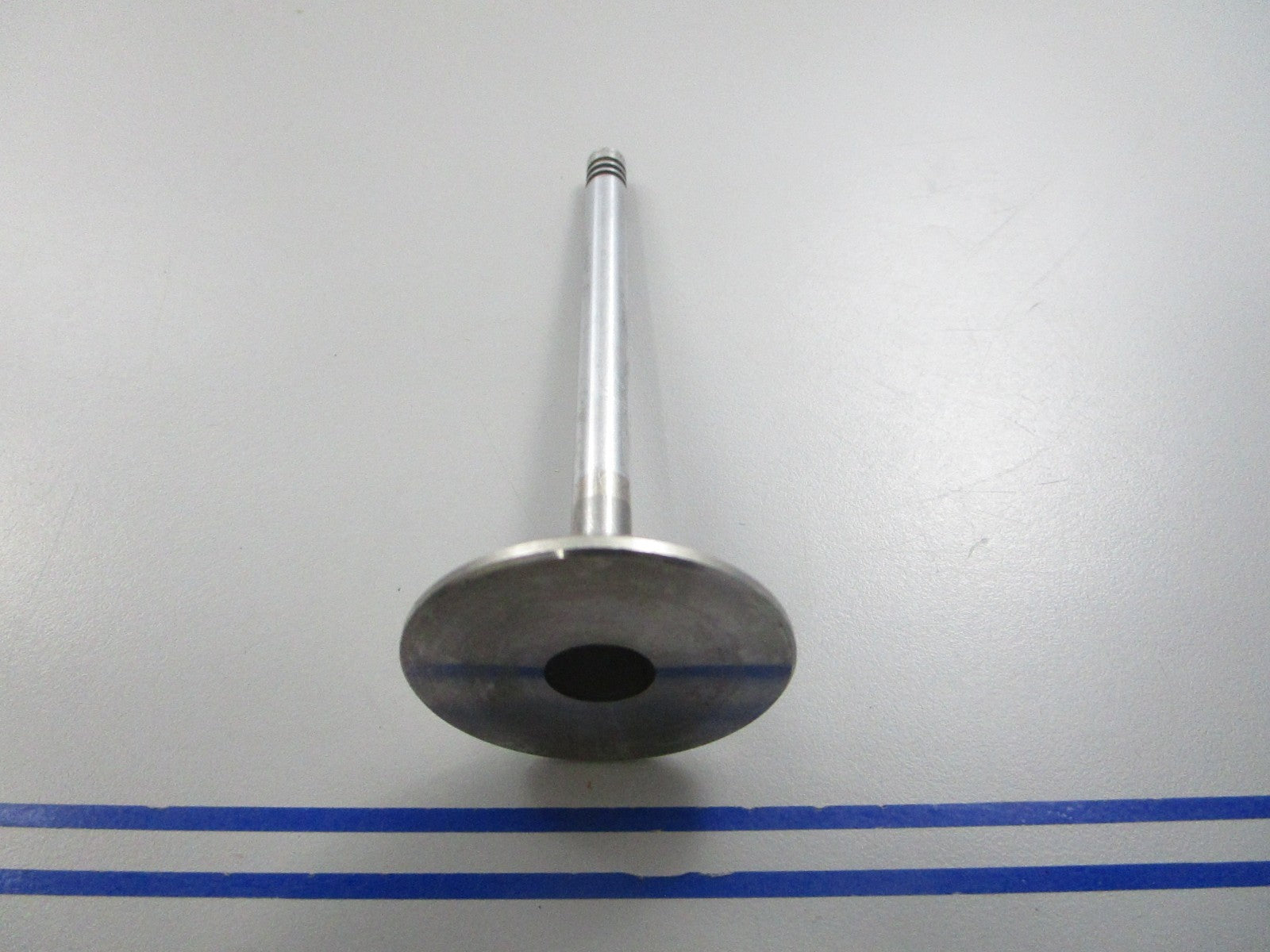 NEW OEM 462997 Volvo Penta Valve 0810