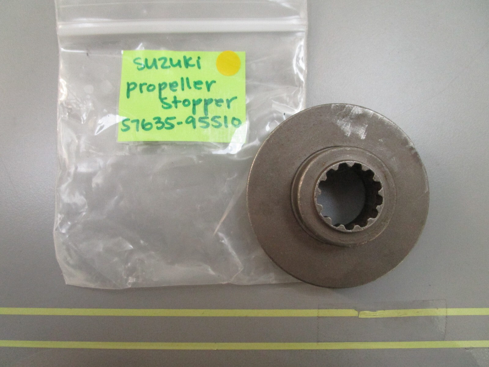 *NEW OEM* 0810 Suzuki Propeller Stopper 57635-95510