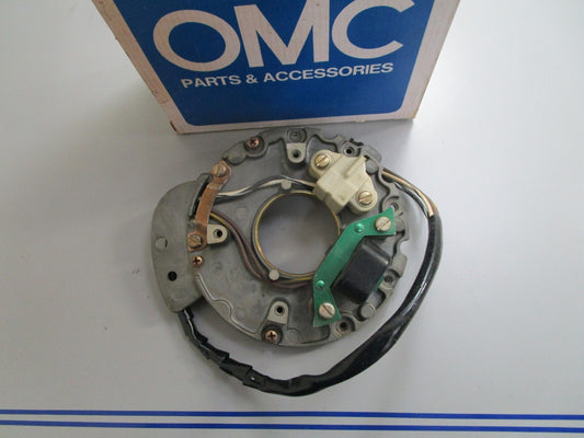 *NEW OEM* 0820 OMC Johnson Evinrude Charge Coil & Plate Assy 582413 0582413