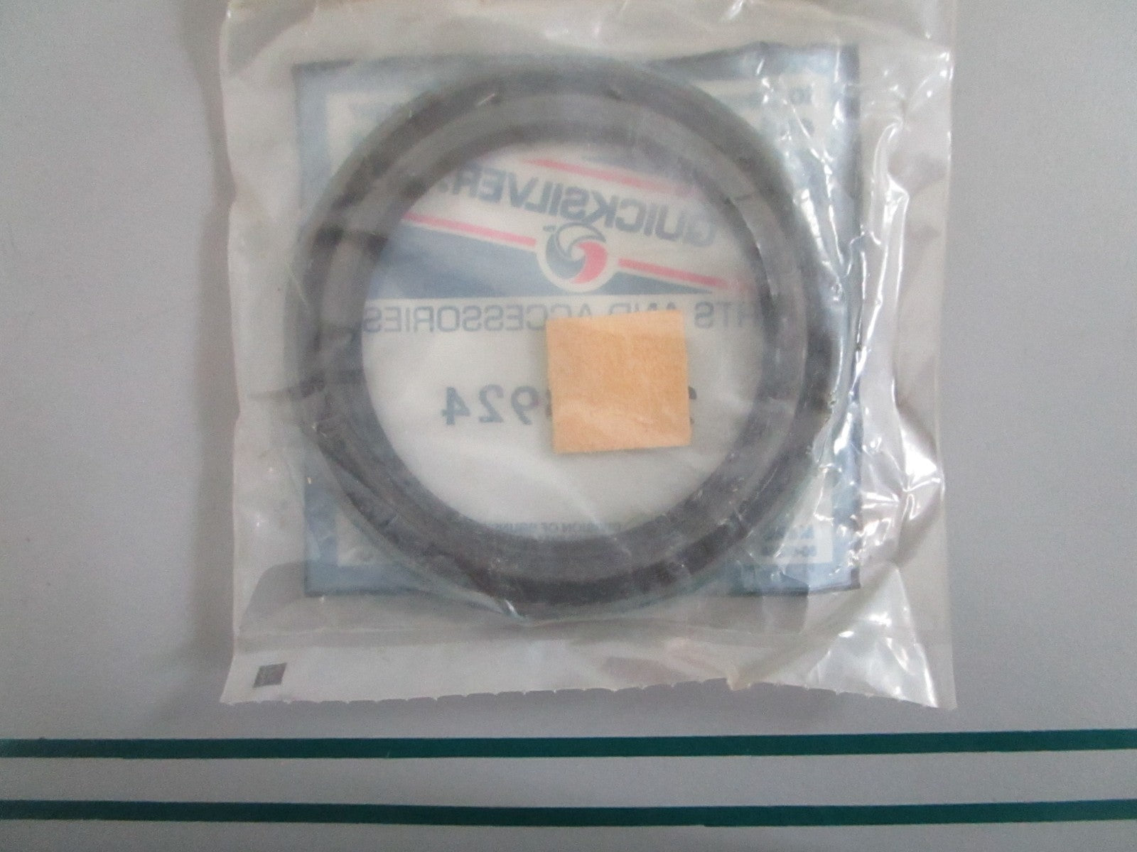 NEW OEM 26-93924 Mercury Quicksilver Seal 0820