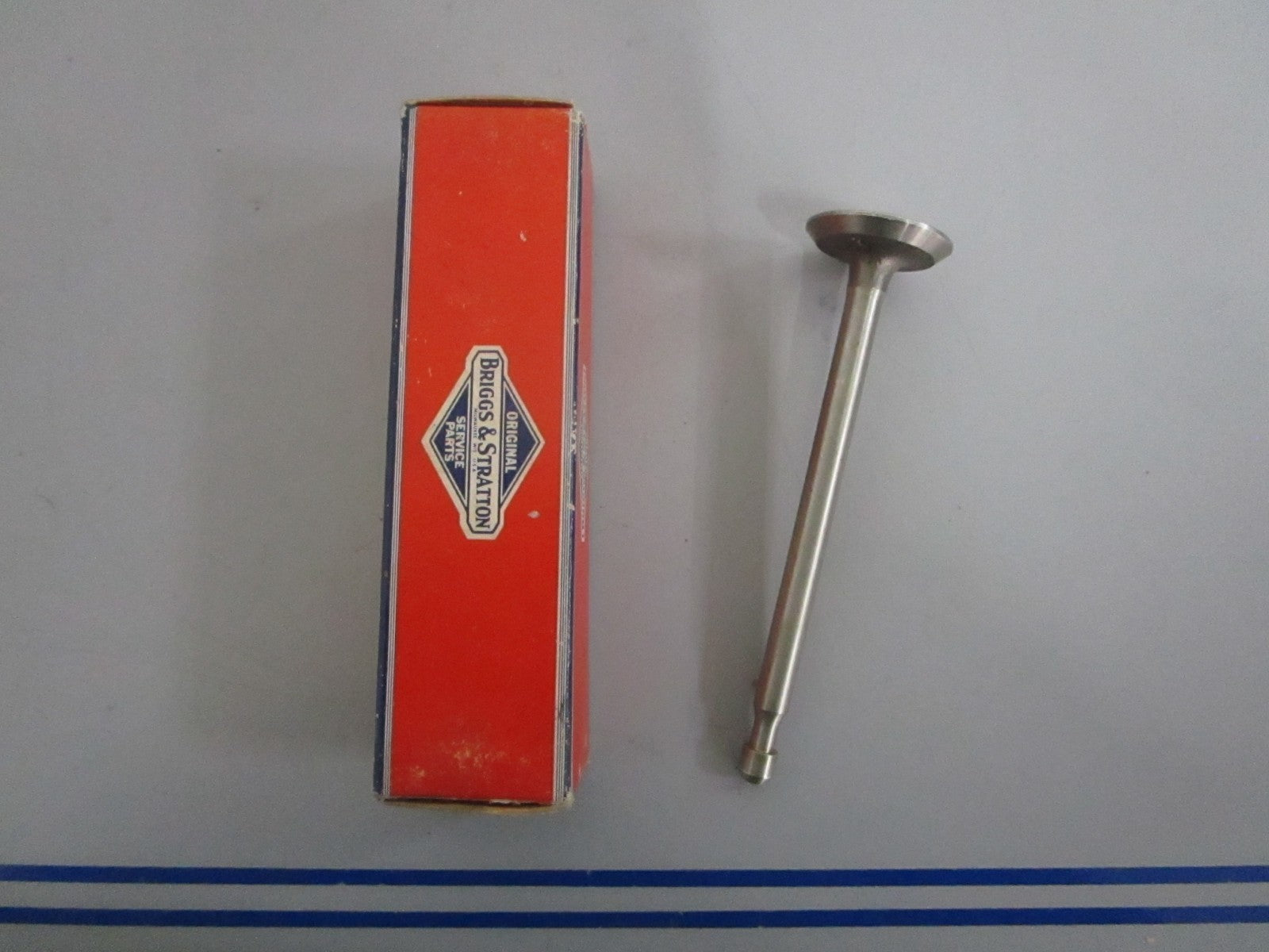 NEW OEM 211119 Briggs & Stratton Exhaust Valve 0820