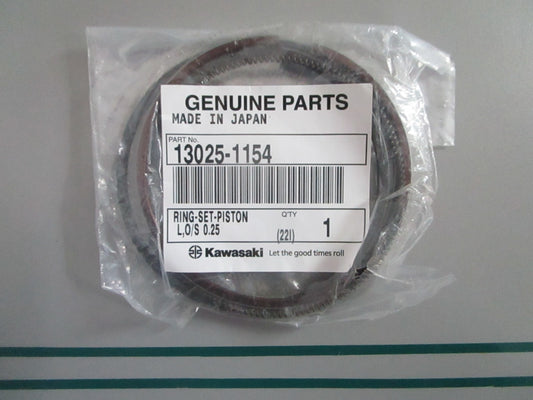 NEW OEM 13025-1154 Kawasaki Piston Ring Set 0820