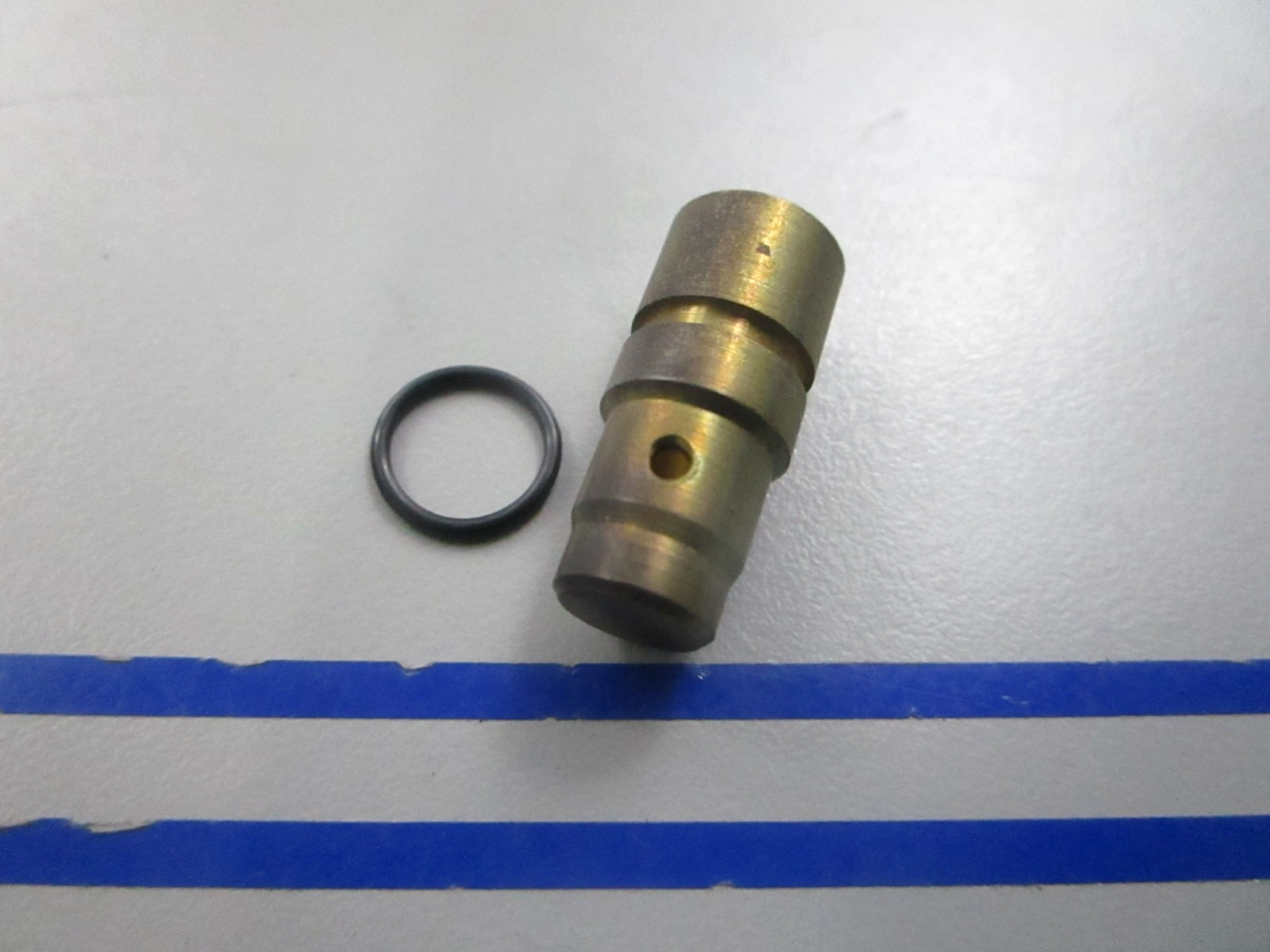 NEW OEM 391155 0391155 OMC Johnson Evinrude Seal & O-Ring Assembly 0810