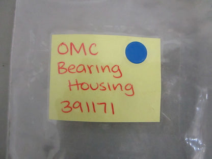 *NEW OEM* 0820 OMC Johnson Evinrude Bearing Housing 391171 0391171