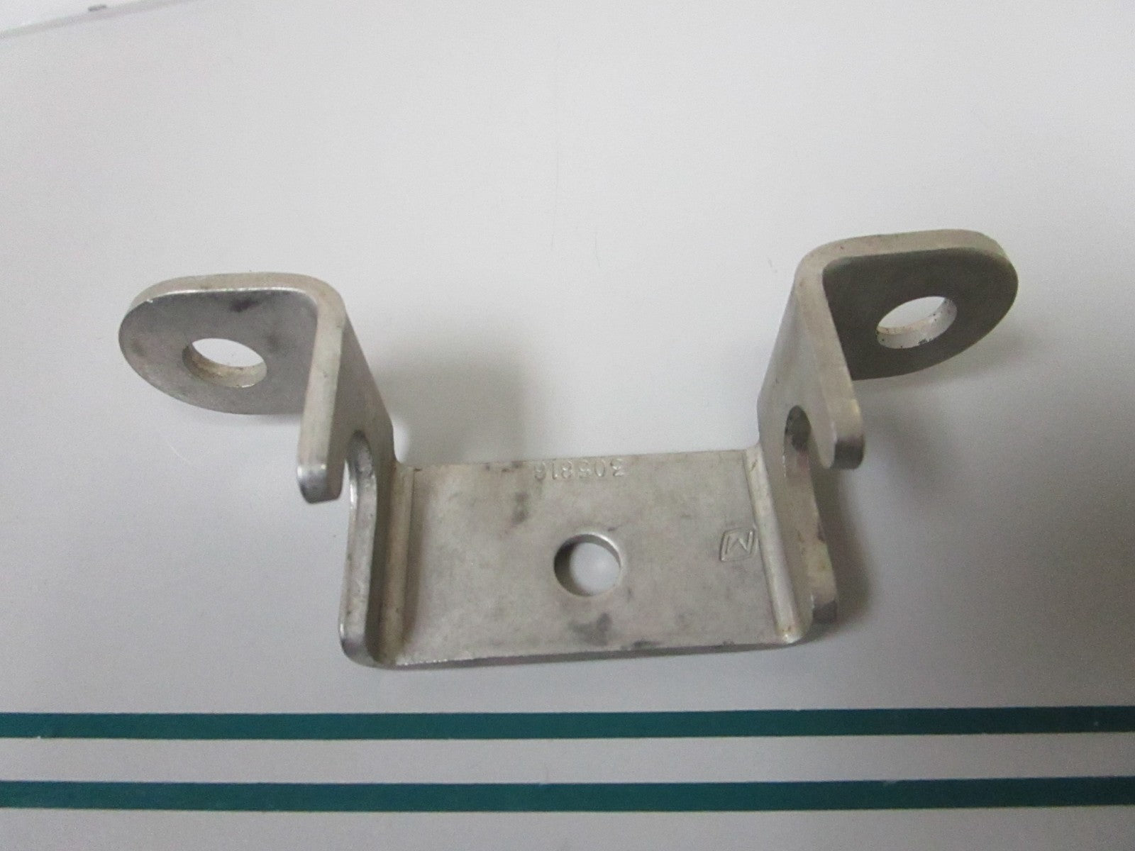 NEW OEM 305816 0305816 OMC Johnson Evinrude Steering Connector 0810