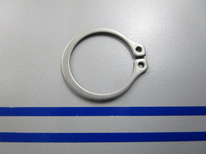NEW OEM 308633 0308633 OMC Johnson Evinrude Retaining Ring 0810