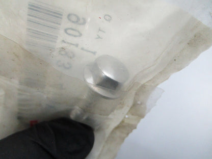 *NEW OEM* 0810 Honda Bolt 90183-438-000
