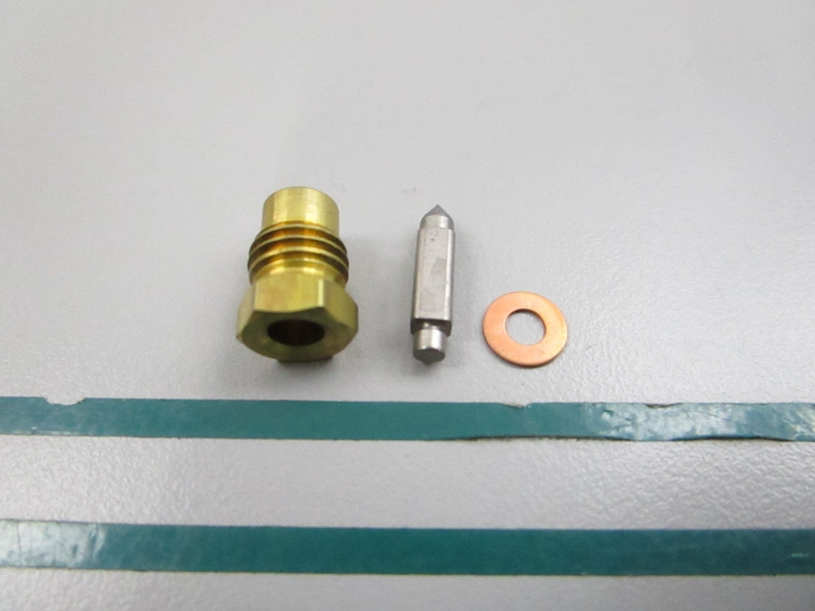 NEW OEM 19271 Mercury Quicksilver Needle & Seat Kit 0810