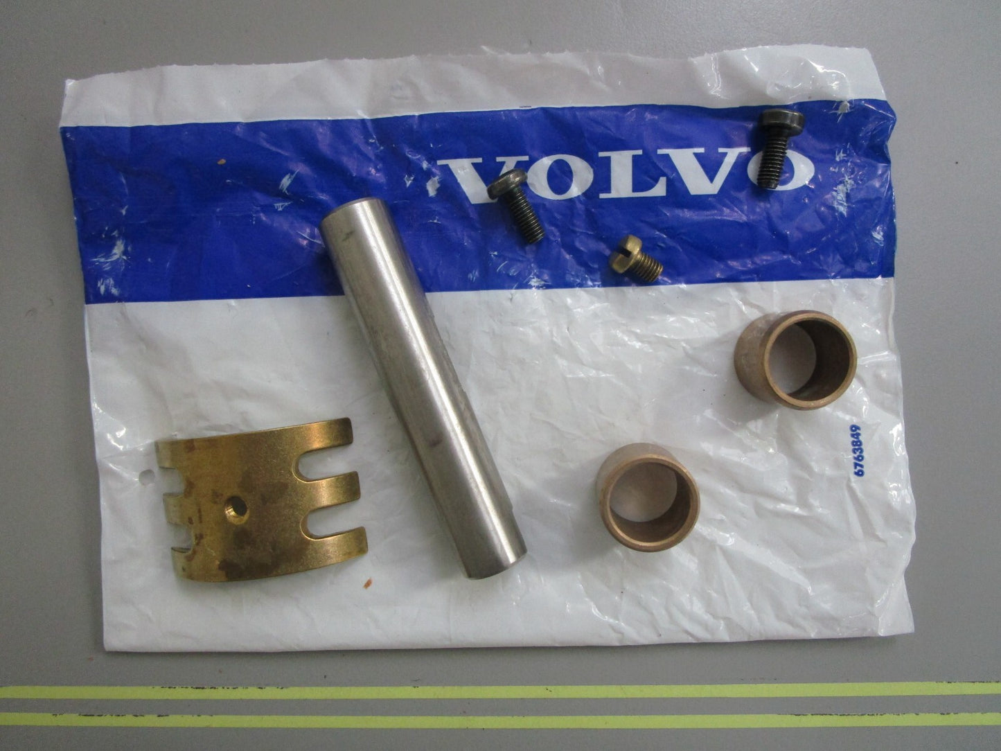 *NEW OEM* 0820 Volvo Penta Water Pump Repair Kit 875574