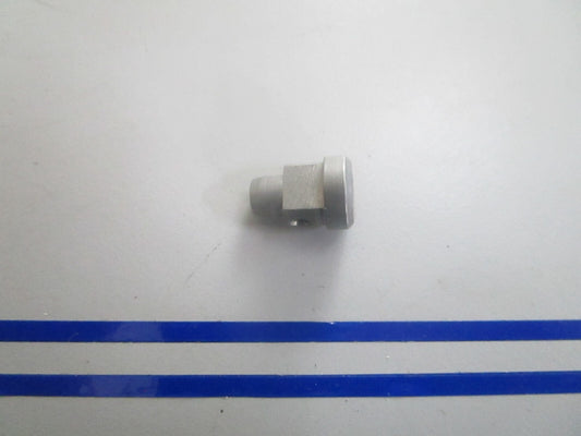 *NEW OEM* 0810 OMC Johnson Evinrude Cable Clamp & Set Screw 323463 0323463