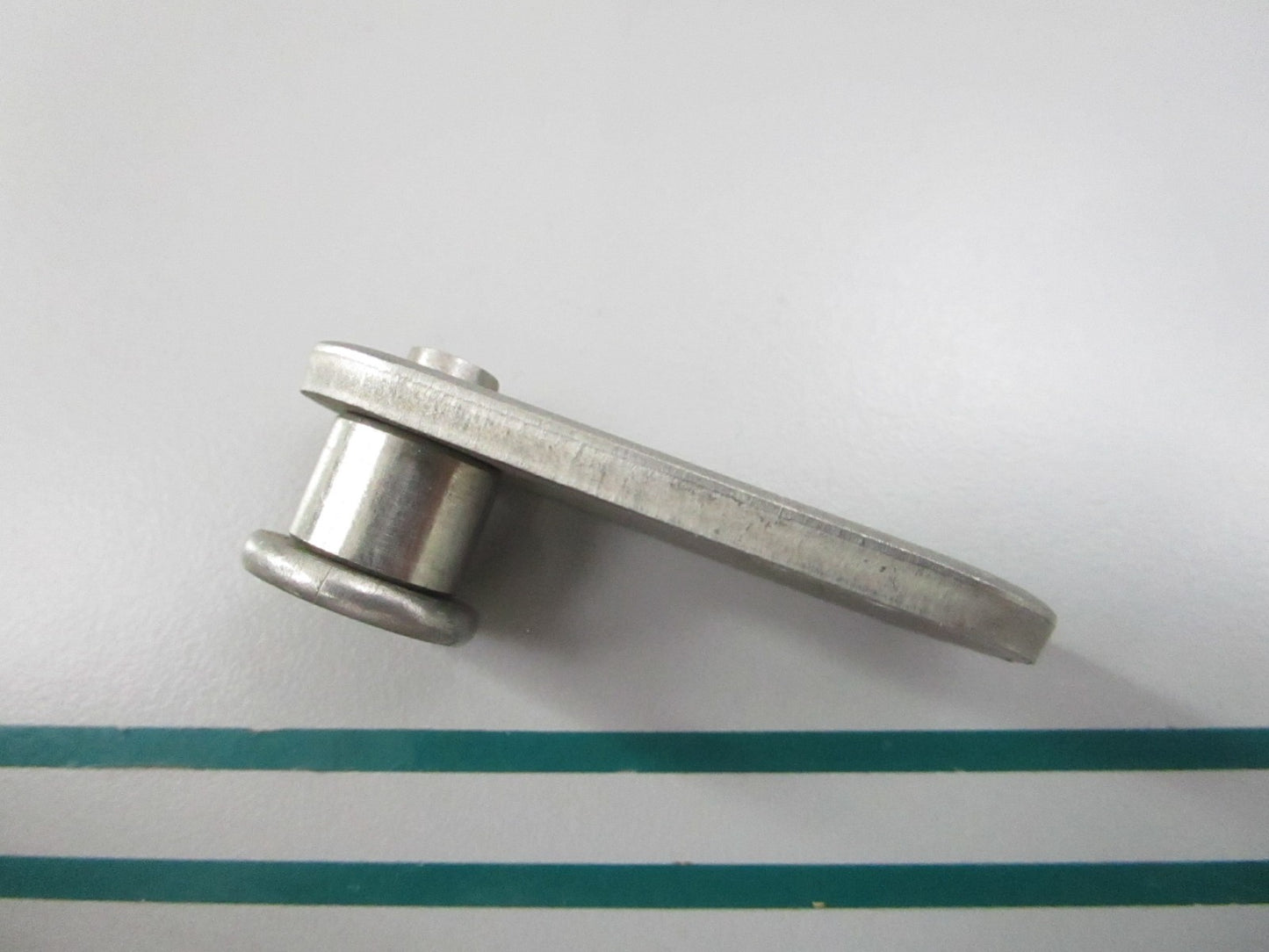 NEW OEM 61610-94420 Suzuki Fastener 0810