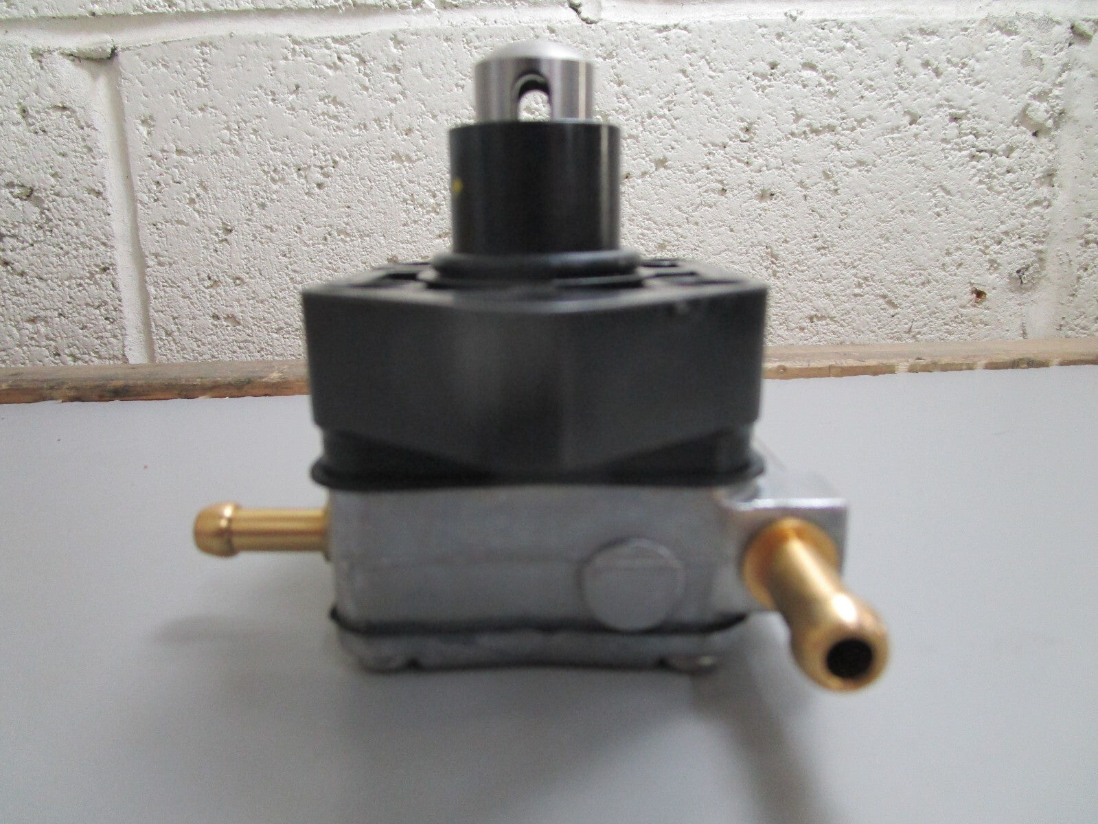 *NEW OEM* 0820 Mercury Quicksilver Fuel Pump 8M0141827 8M4504411