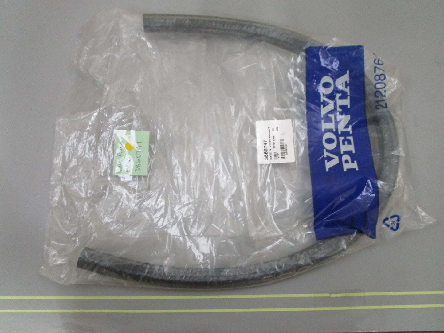 *NEW OEM* 0810 Volvo Penta Hose 3860747