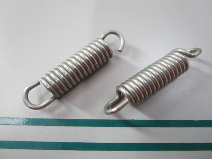 NEW OEM (LOT OF 2) 814332 Volvo Penta Spring 0810