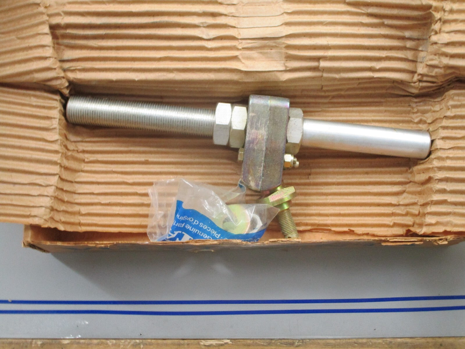 *NEW OEM* 0820 Volvo Penta Steering Kit 828856