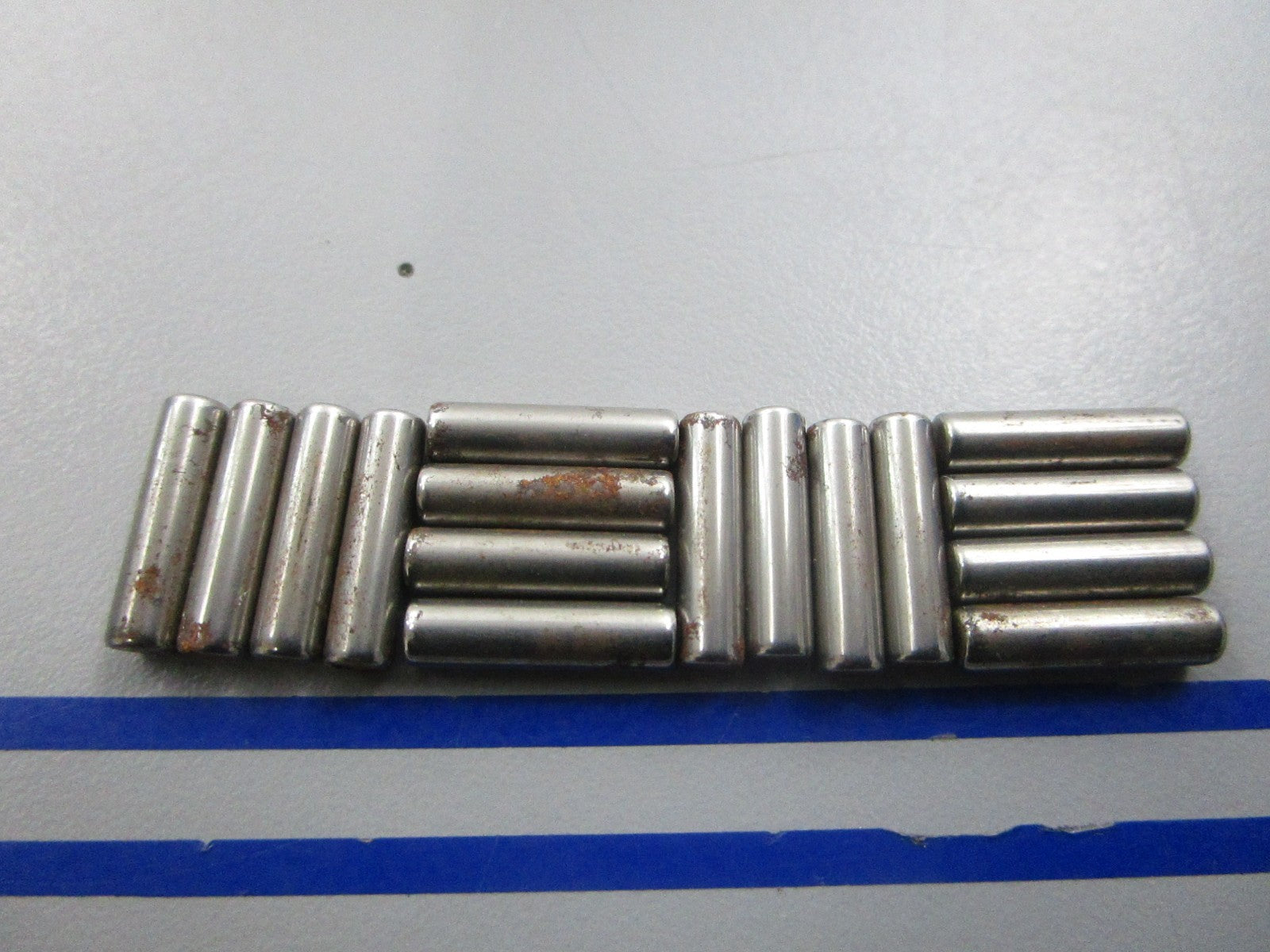 NEW OEM (LOT OF 16) 386535 0386535 OMC Johnson Evinrude Needle Bearing Pin 0810