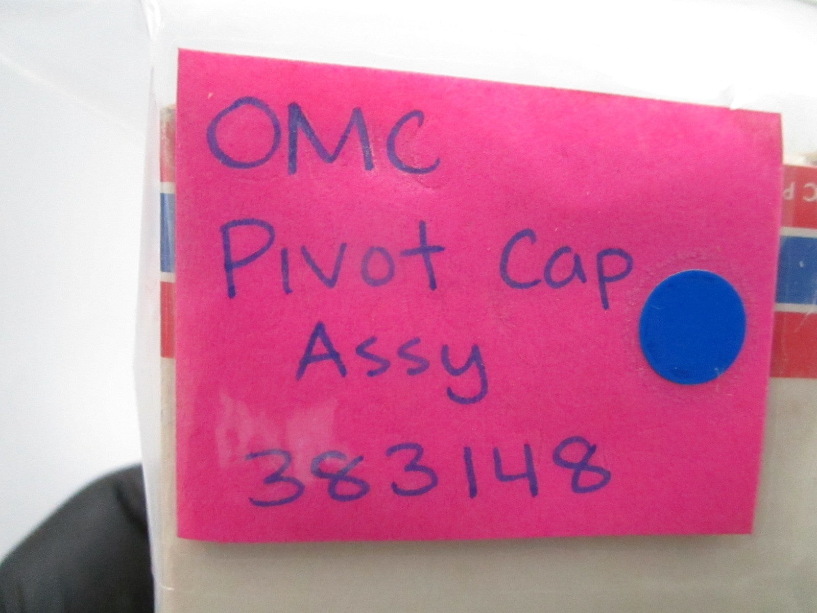 *NEW OEM* 0810 OMC Johnson Evinrude Pivot Cap Assembly 383148 0383148