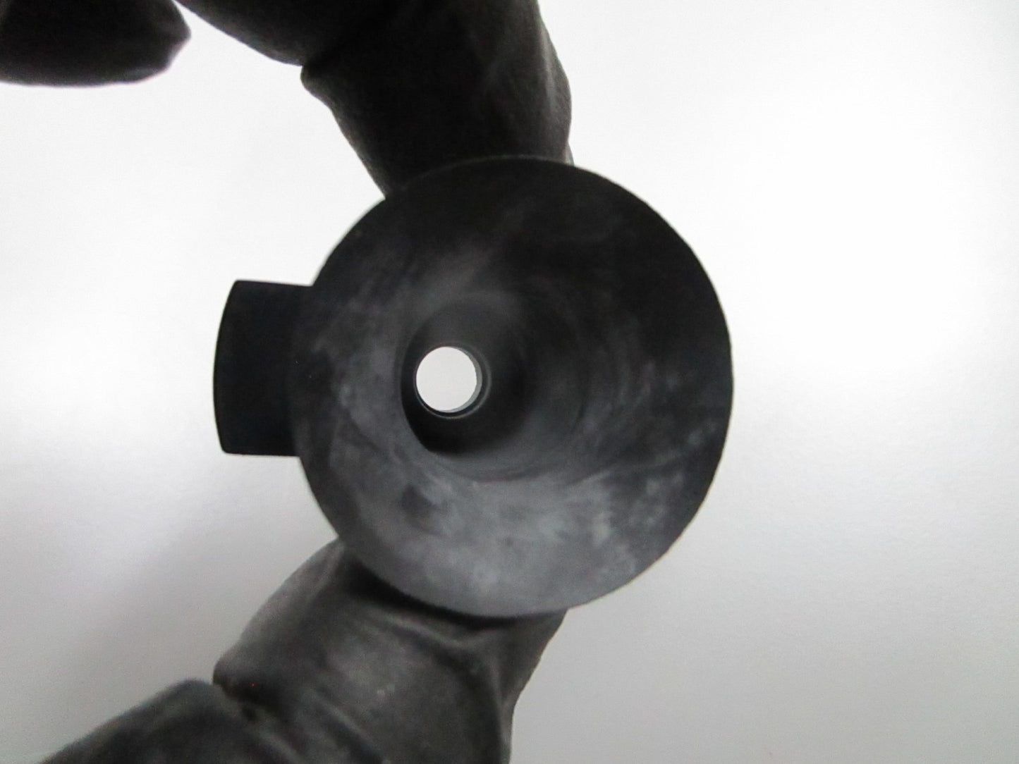 *NEW OEM* 0810 OMC Johnson Evinrude Grommet 339717 0339717