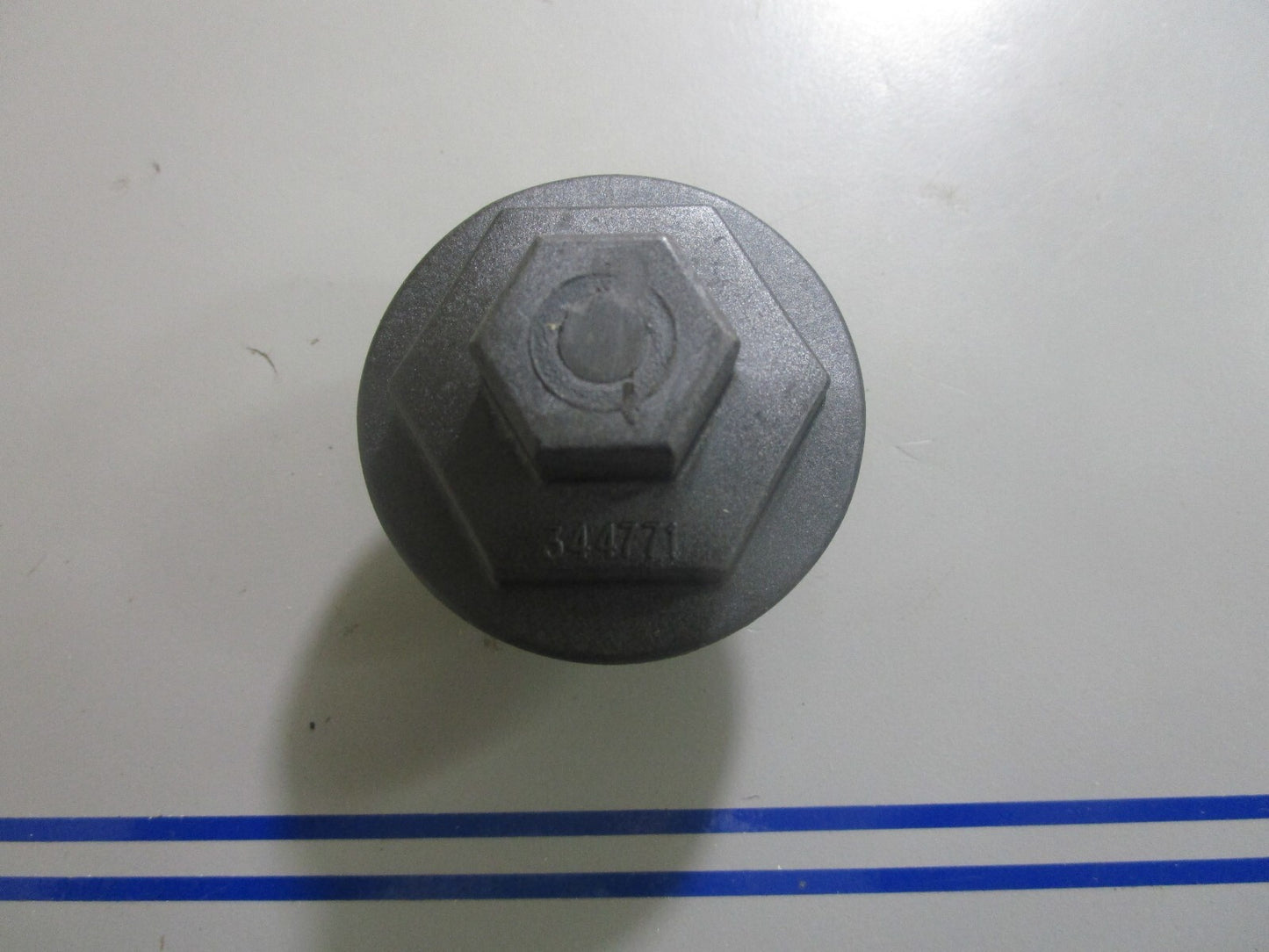 *NEW OEM* 0810 OMC Johnson Evinrude Thermostat Cover 344771 0344771