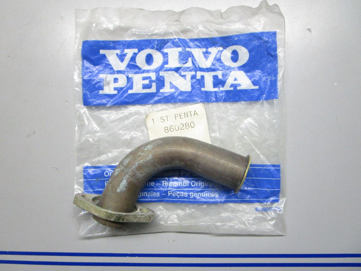 *NEW OEM* 0820 Volvo Penta Coolant Pipe 860280