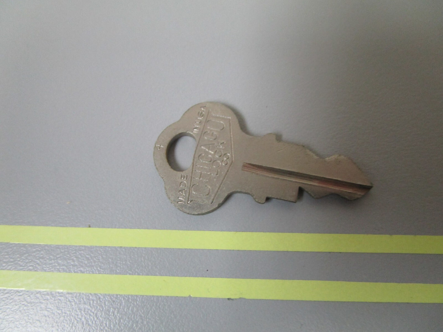 *NEW OEM* 0810 OMC Johnson Evinrude Ignition Key KF50 501565 0501565