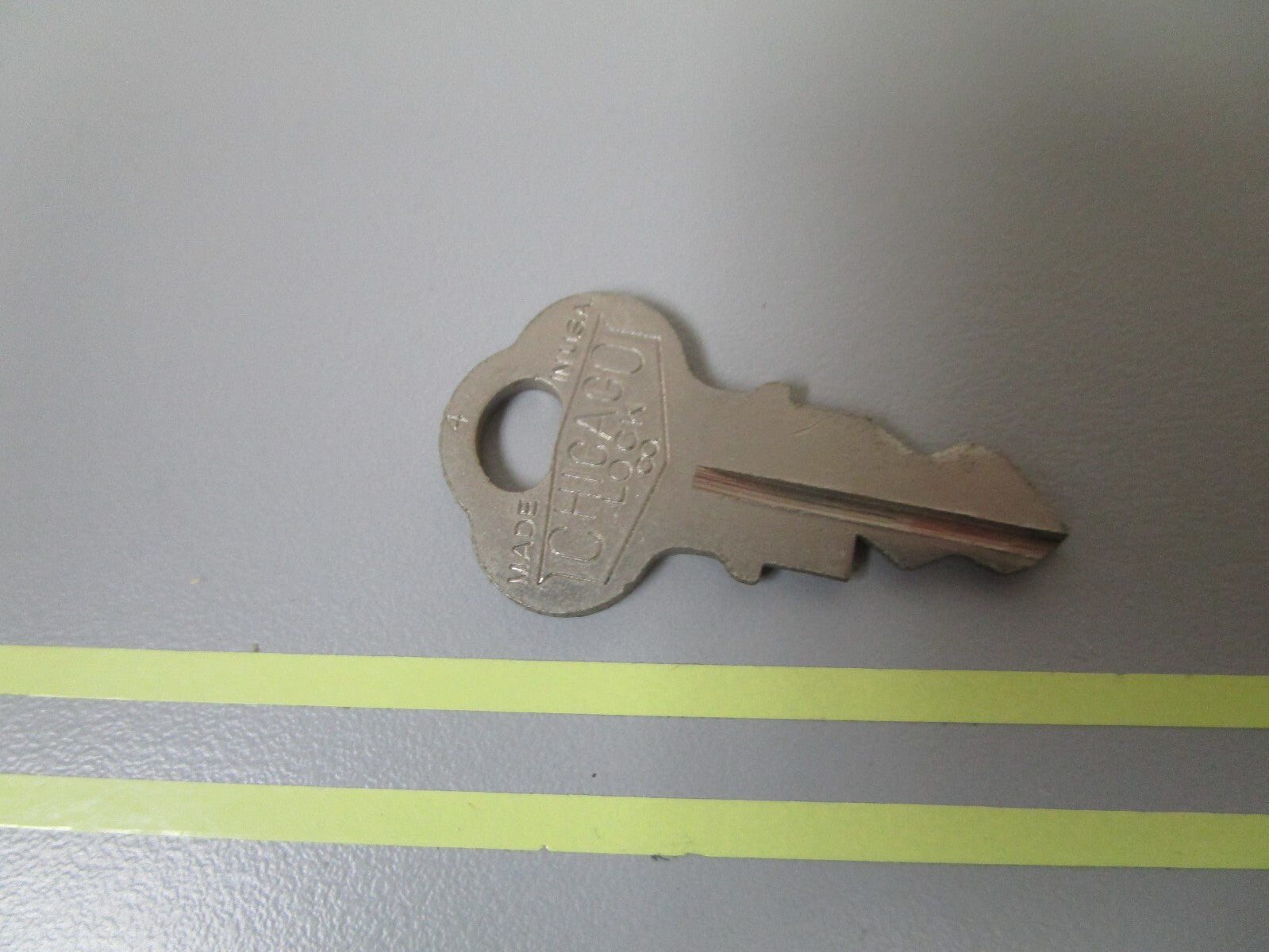 *NEW OEM* 0810 OMC Johnson Evinrude Ignition Key KF50 501565 0501565