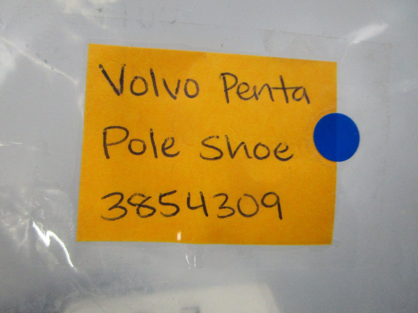 NEW OEM 3854309 Volvo Penta Pole Shoe 0810