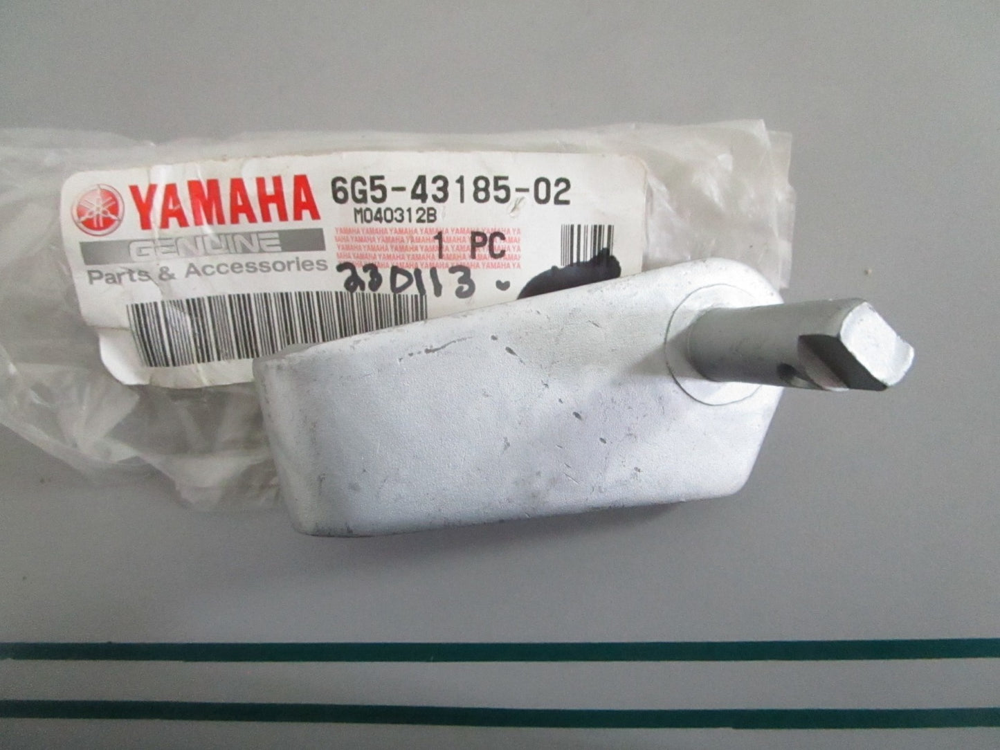 NEW OEM 6G5-43185-02-00 Yamaha Tilt Stop Lever 0820