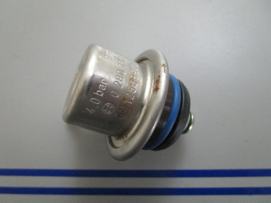 *NEW OEM* 0820 Volvo Penta Fuel Pressure Regulator 3858967