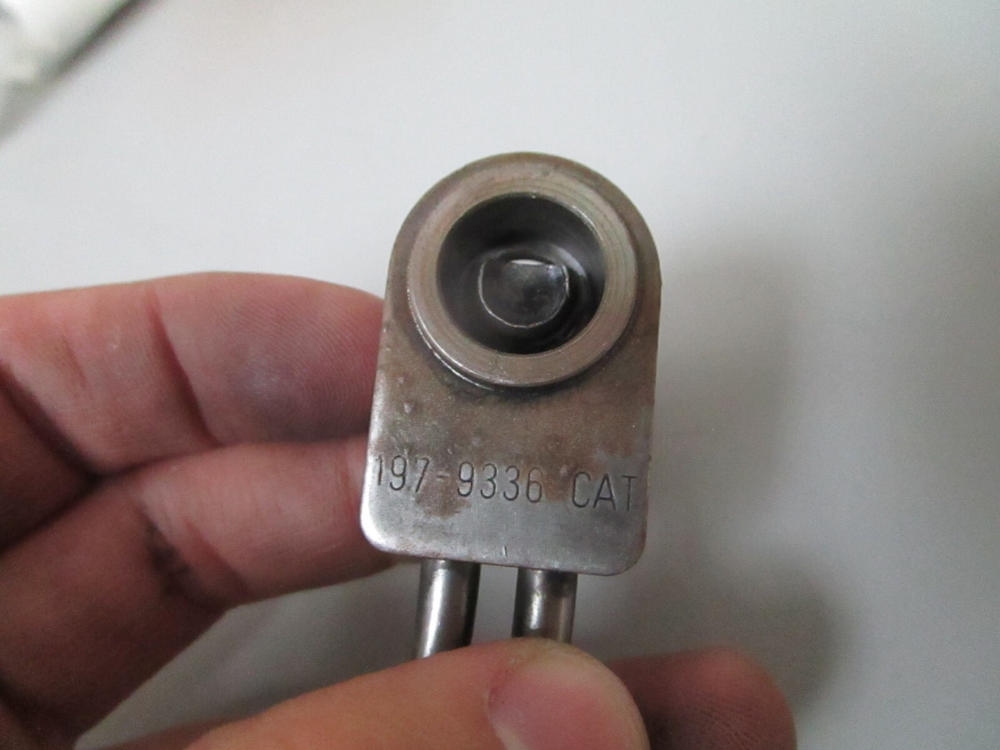 *NEW OEM* 0720 CAT Caterpillar Piston Cooling Nozzle 197-9336