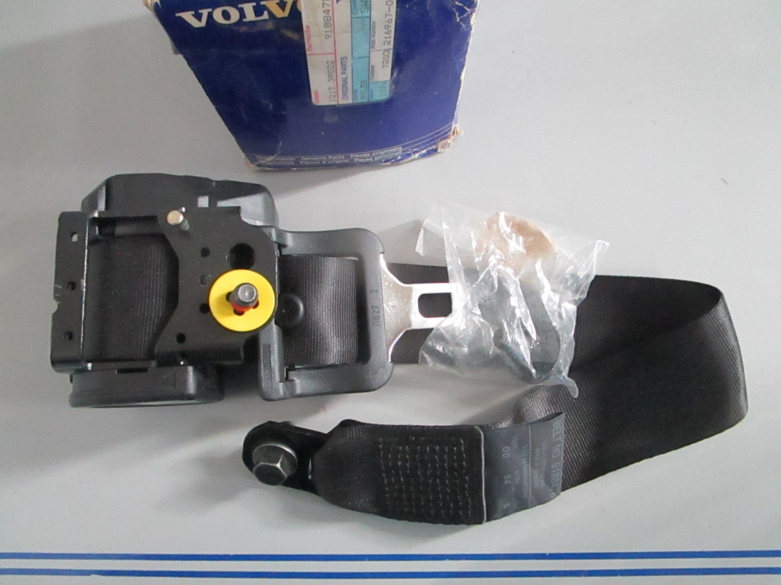 NEW OEM 9188478 Volvo Penta Outer Belt Assy 0820