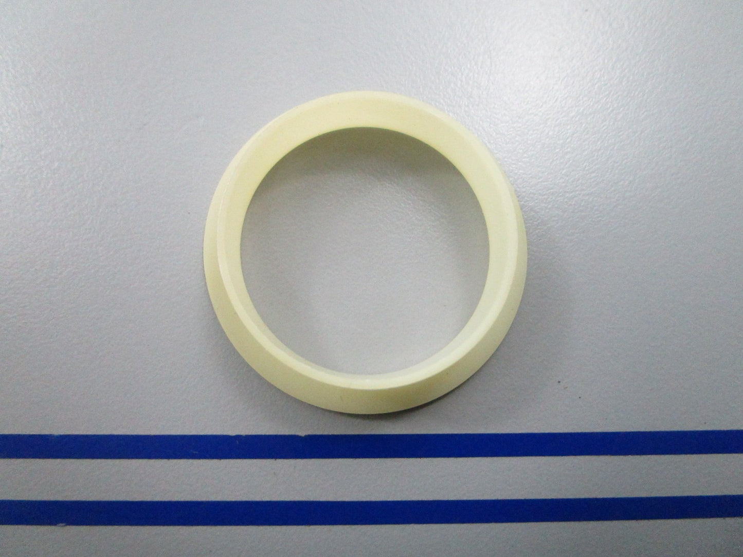 NEW OEM 311256 0311256 OMC Johnson Evinrude Bushing 0810