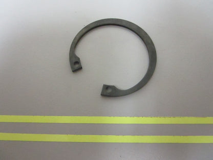 *NEW OEM* 0810 Volvo Penta Lock Ring 914523