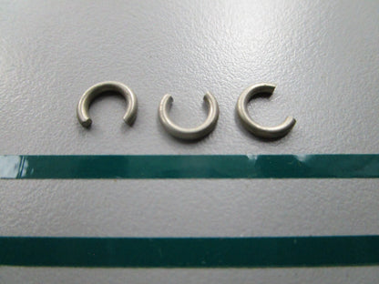 NEW OEM (LOT OF 3) 09380-07001 Suzuki Snap Ring 0810