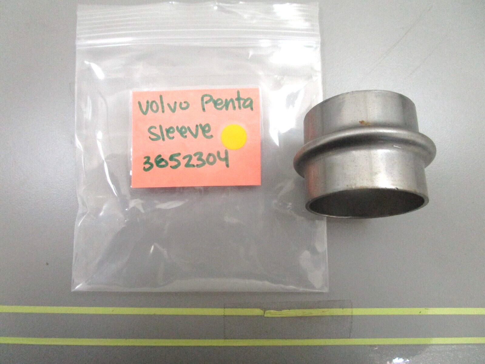 *NEW OEM* 0750 Volvo Penta SLEEVE 3852304