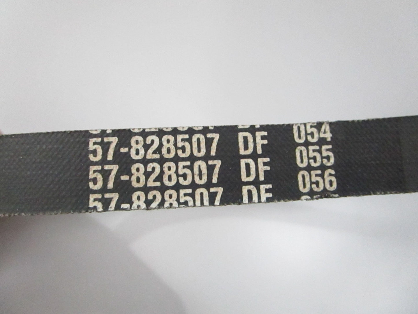NEW OEM 57-828507 Mercury Quicksilver V-Belt 0810