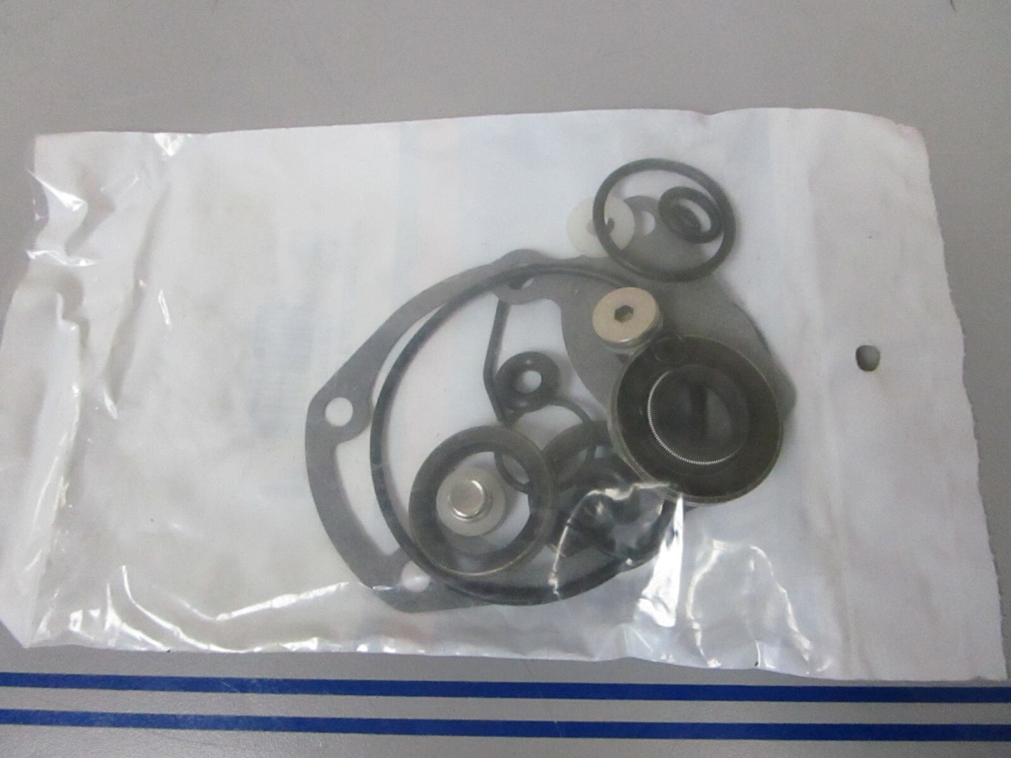 *NEW OEM* 0810 OMC Johnson Evinrude Gear Case Seal Kit 396351 0396351