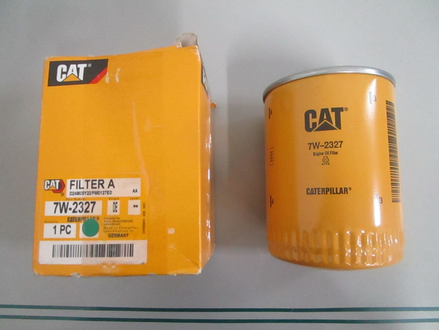 Caterpillar 7W-2327 Standard Efficiency Engine Oil Filter NEW OEM 0820