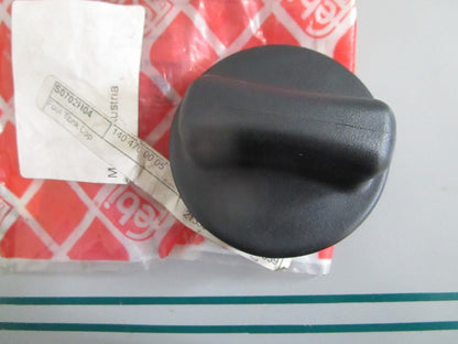 NEW OEM 1404700005 Mercedes-Benz Fuel Tank Cap 0820