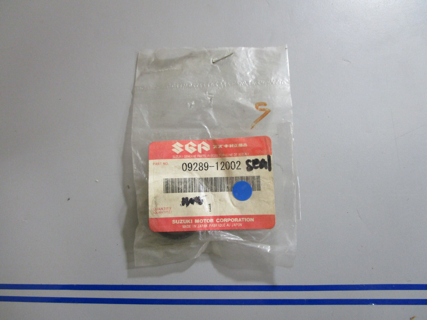 *NEW OEM* 0810 Suzuki Seal 09289-12002