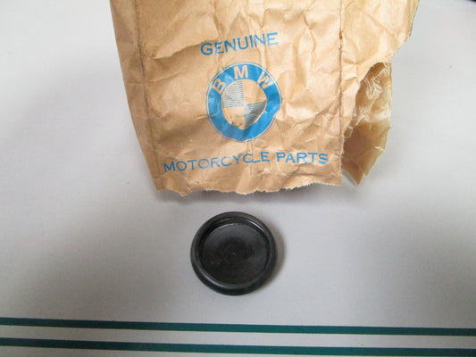 NEW OEM 32722072179 2072179 BMW Cap 0810